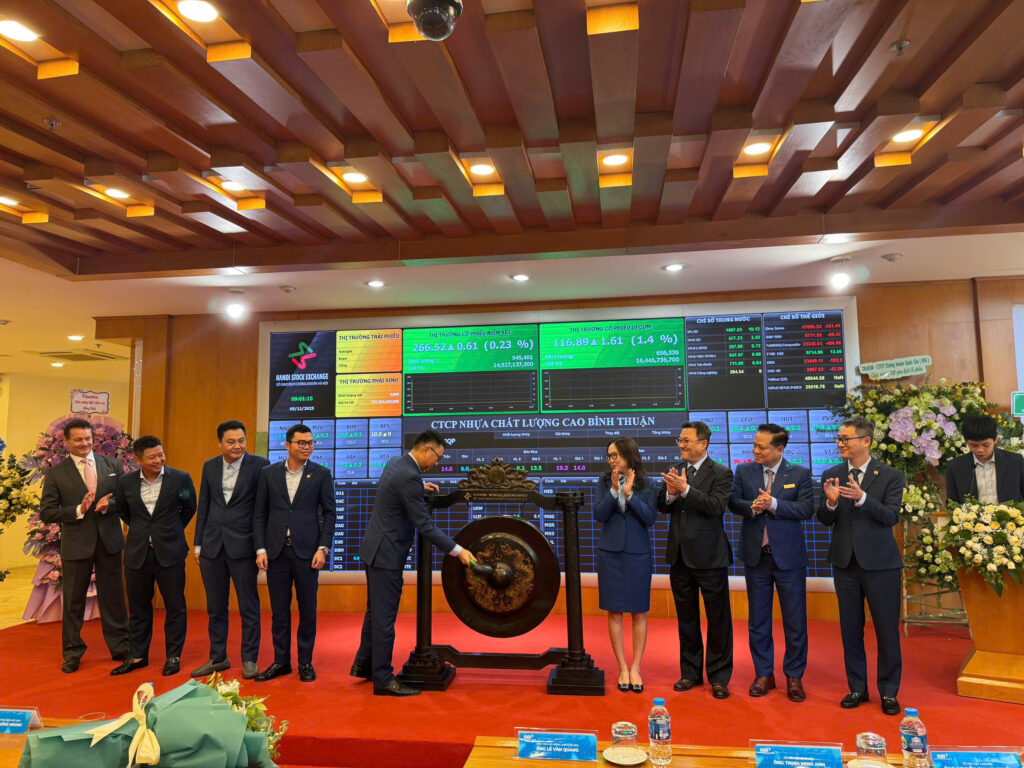 Nhựa Chất lượng cao Bình Thuận chính thức niêm yết